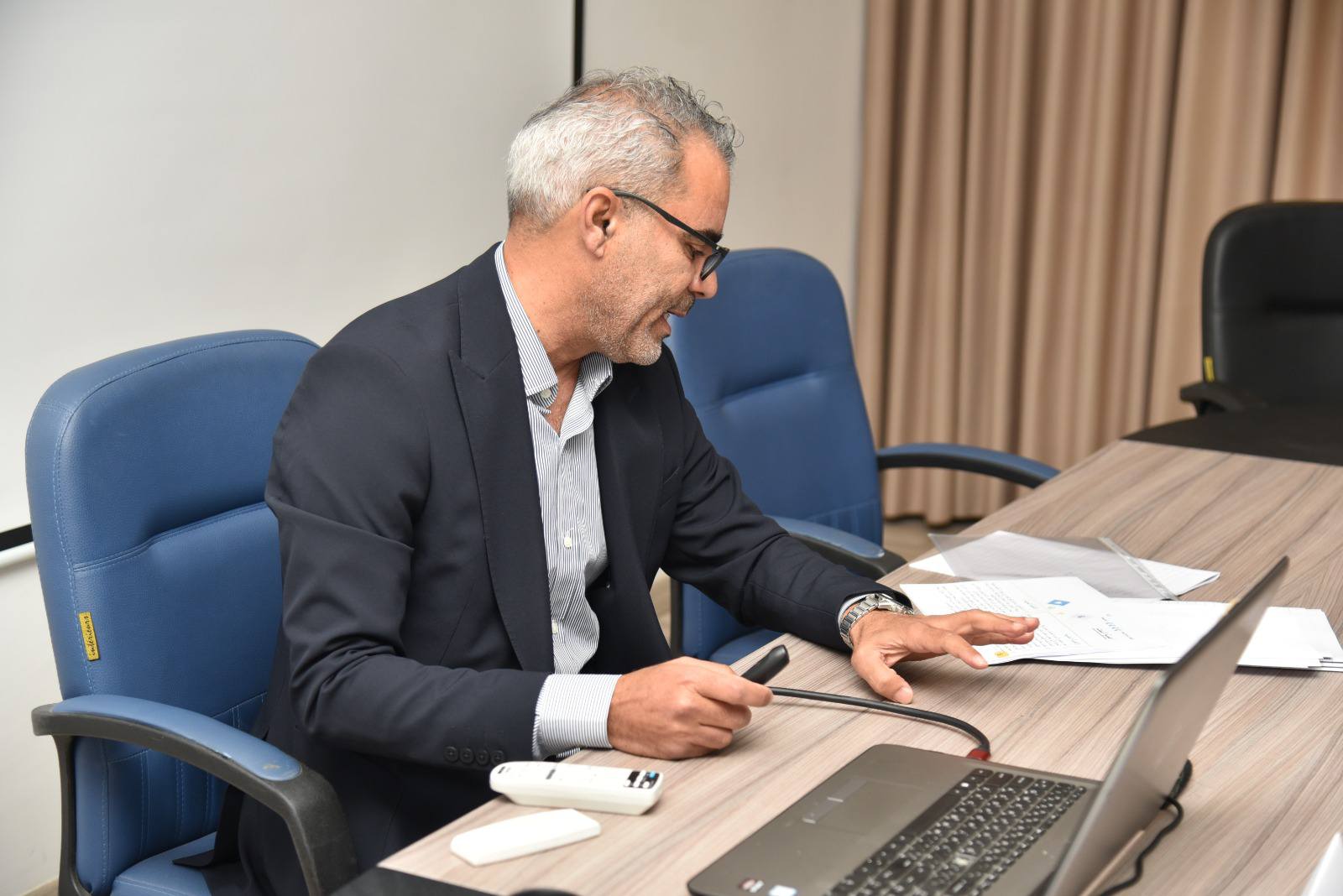 "الانبط" مدير عام المعهد العالي للعلوم والتقنية زلطن يُتوج بالدكتوراه في العلوم الاقتصادية